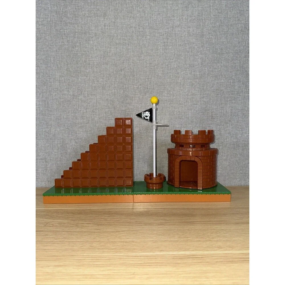 Super Mario Course Incomplete Playset W/ Interactive Castle 42435. No Figure